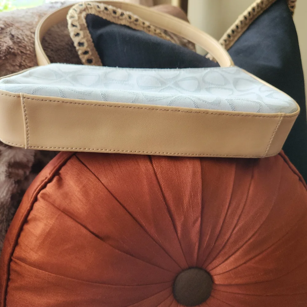 Vintage Liz Claiborne Y2K Baguette Shoulder Bag | Signature Logo Blue & Tan